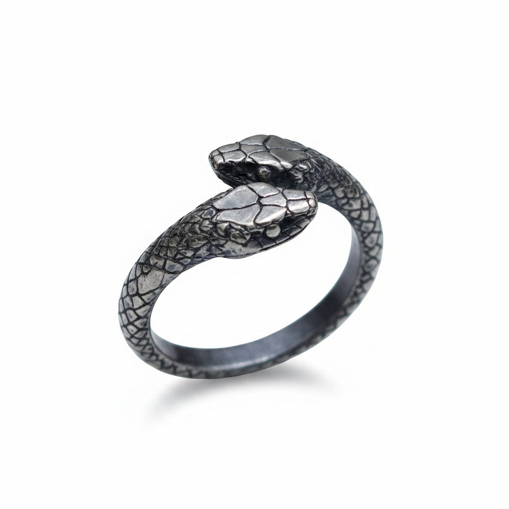 Maniac double snake ring in stainless steel, gothic reptile jewelry with intricate scale detail.