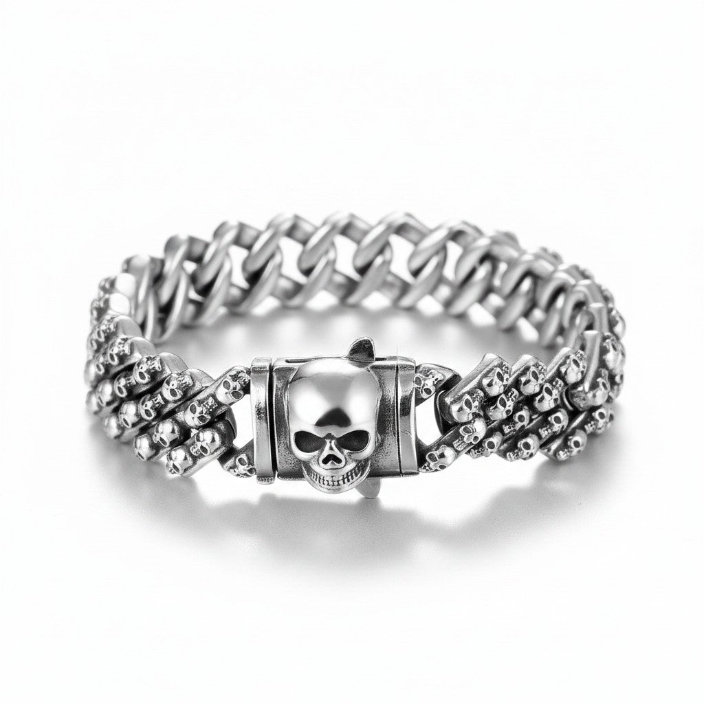 Maniac stainless steel bracelet with a vintage creative skull clasp and intricate skull detailing on the chain.